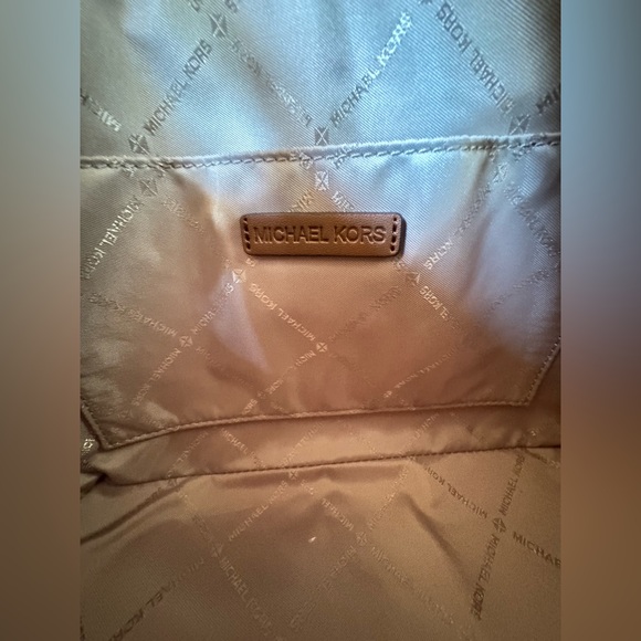 Michael Kors Jet Set Travel Dome Brown Crossbody Bag + Wallet Set - Picture 12 of 15